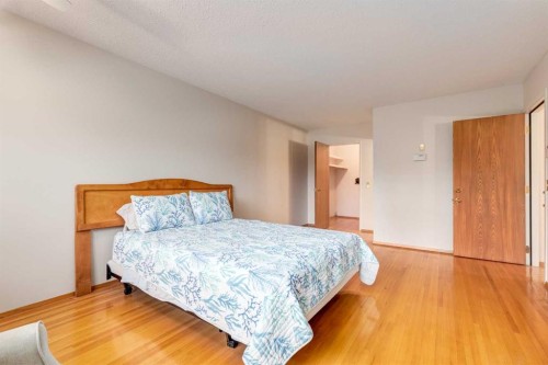 2043 Ungava Road Nw, Calgary, AB 