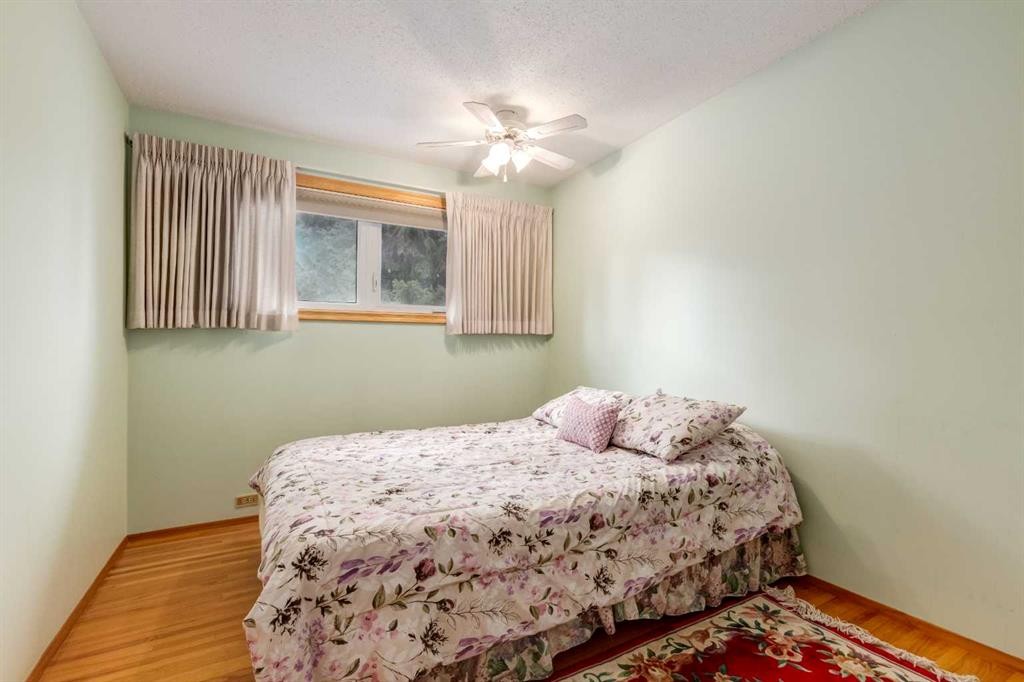 2043 Ungava Road Nw, Calgary, AB