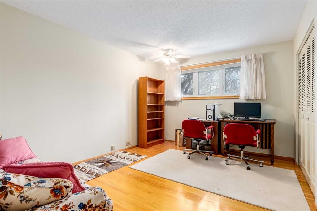 2043 Ungava Road Nw, Calgary, AB