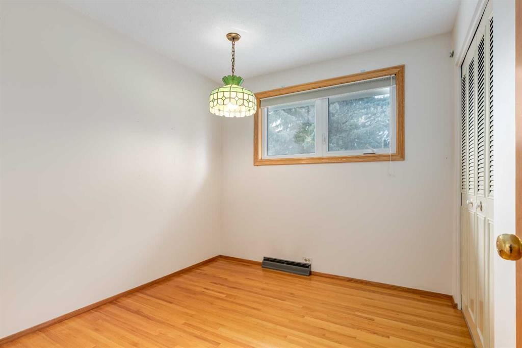 2043 Ungava Road Nw, Calgary, AB
