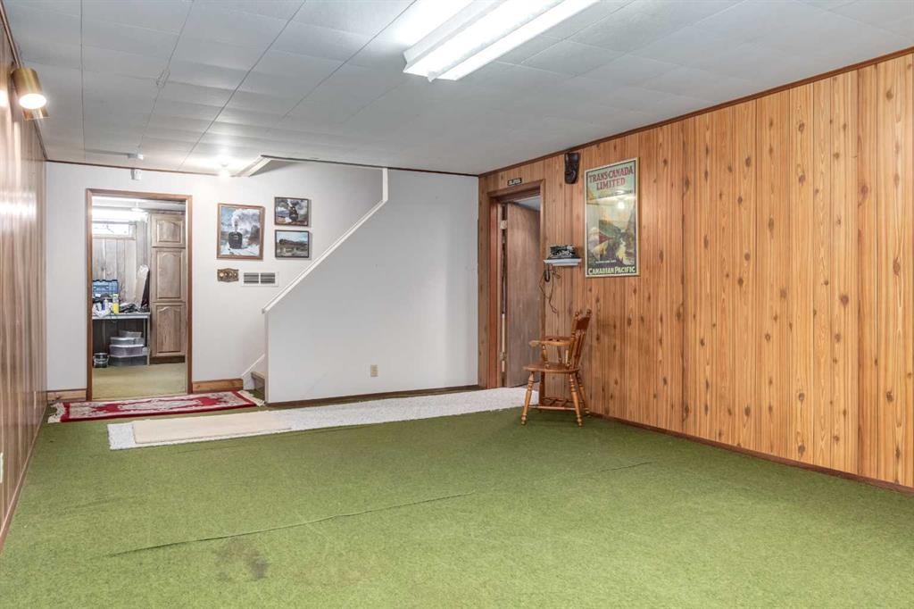 2043 Ungava Road Nw, Calgary, AB