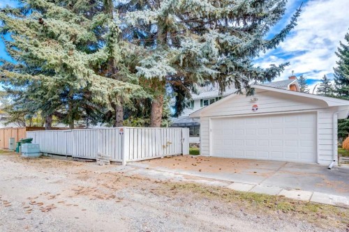 2043 Ungava Road Nw, Calgary, AB 
