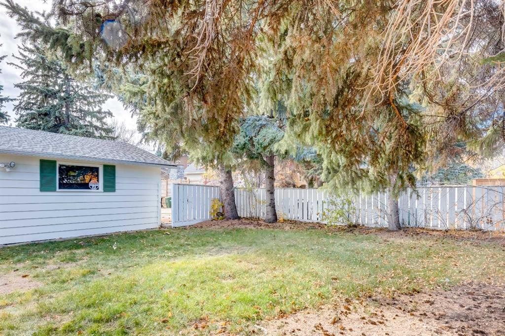 2043 Ungava Road Nw, Calgary, AB