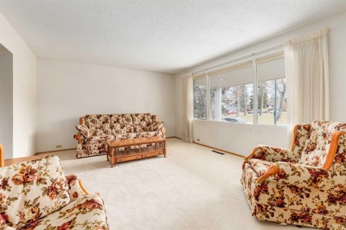 2043 Ungava Road Nw, Calgary, AB 