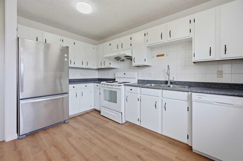 70 Edgeburn Crescent Nw, Calgary, AB