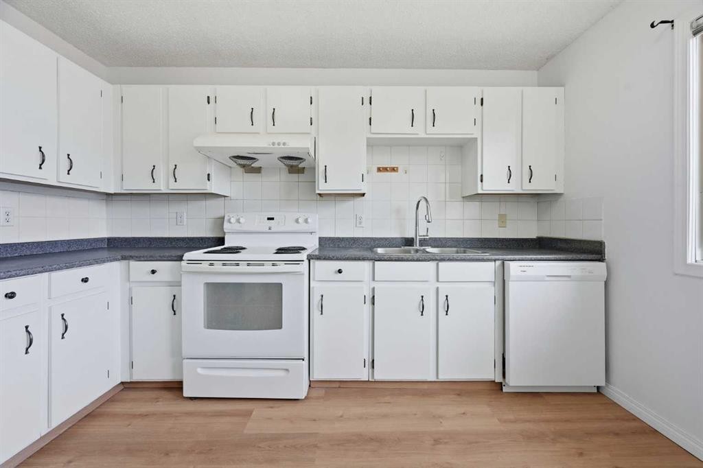 70 Edgeburn Crescent Nw, Calgary, AB