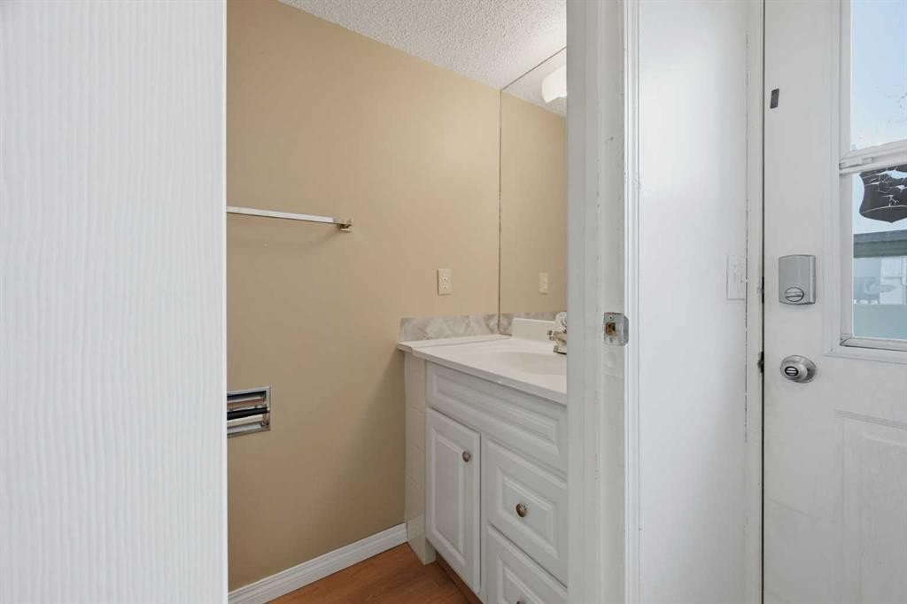 70 Edgeburn Crescent Nw, Calgary, AB
