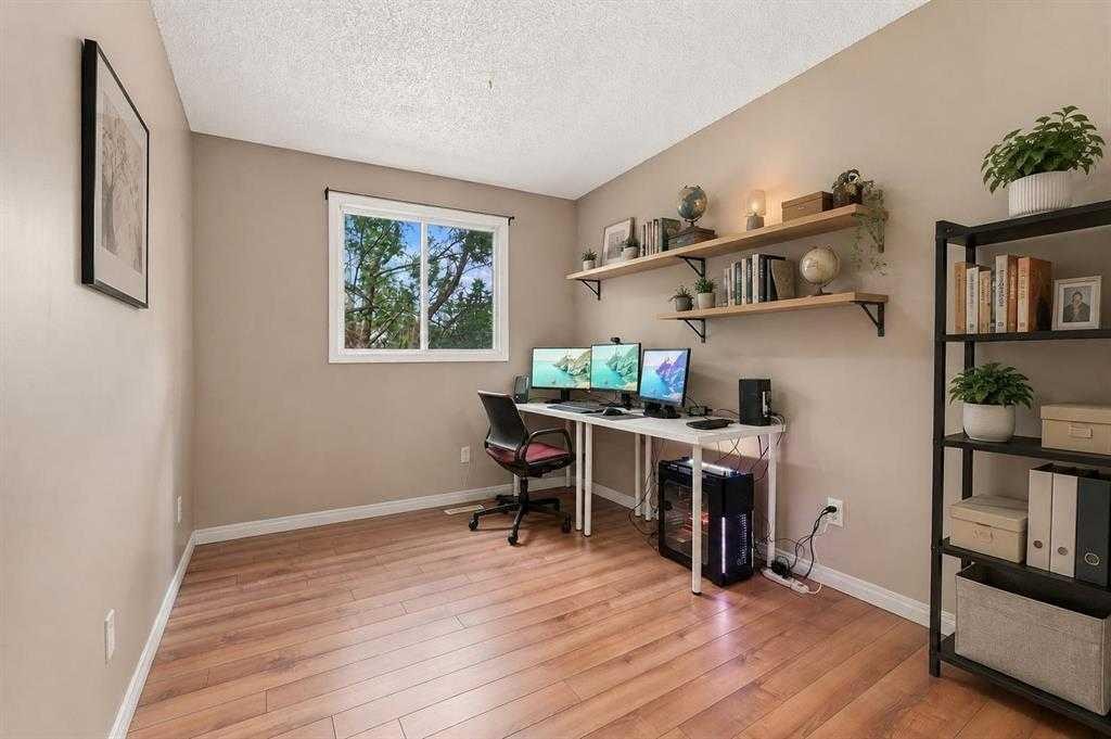 70 Edgeburn Crescent Nw, Calgary, AB