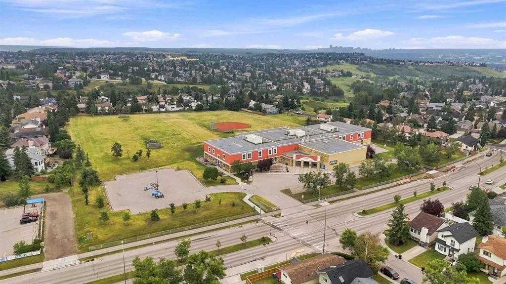 70 Edgeburn Crescent Nw, Calgary, AB