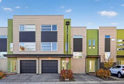 508 Covecreek Circle NE Calgary, AB T3K 0W6