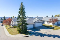 4 ARBOUR CLIFF Court NW Calgary, AB T3G 3W6