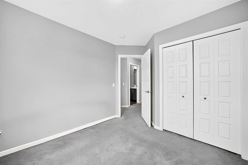 329 Seton Circle Se, Calgary, AB