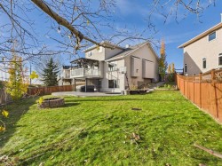 717 Sierra Madre Court SW Calgary, AB T3H 3J1