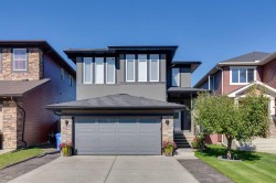 68 Evanspark Circle NW Calgary, AB T3P 0B4