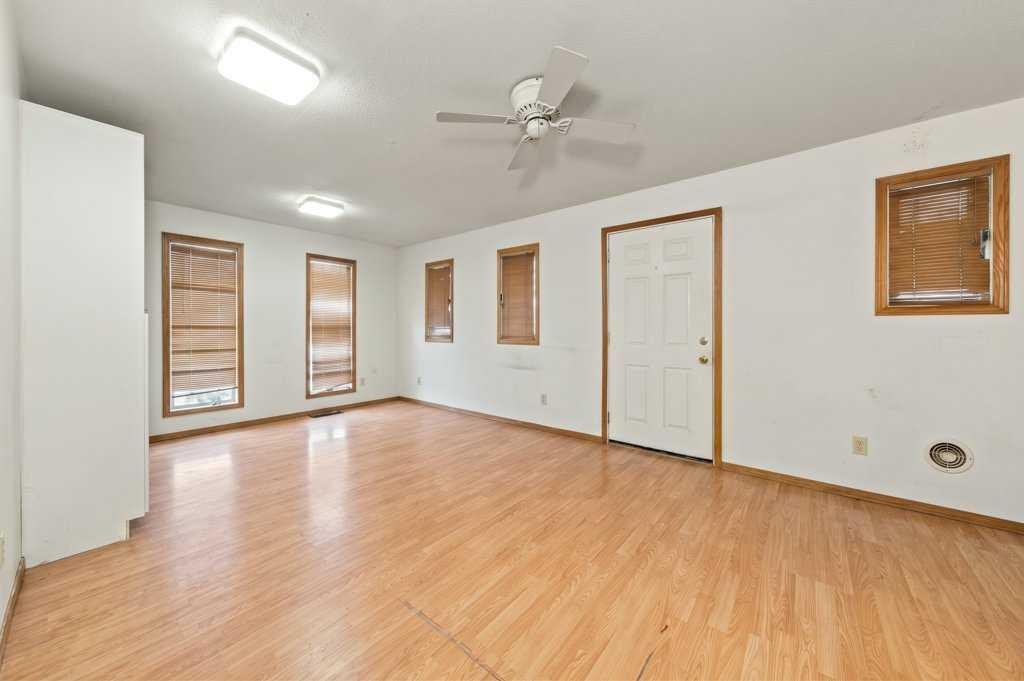 8528 Bowglen Road Nw, Calgary, AB