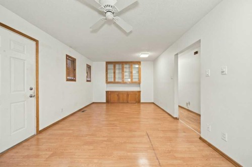 8528 Bowglen Road Nw, Calgary, AB 