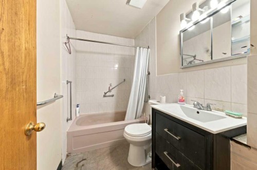 8528 Bowglen Road Nw, Calgary, AB 