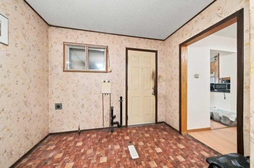 8528 Bowglen Road Nw, Calgary, AB 