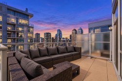 2206-135 13 Avenue SW Calgary, AB T2R 0W8