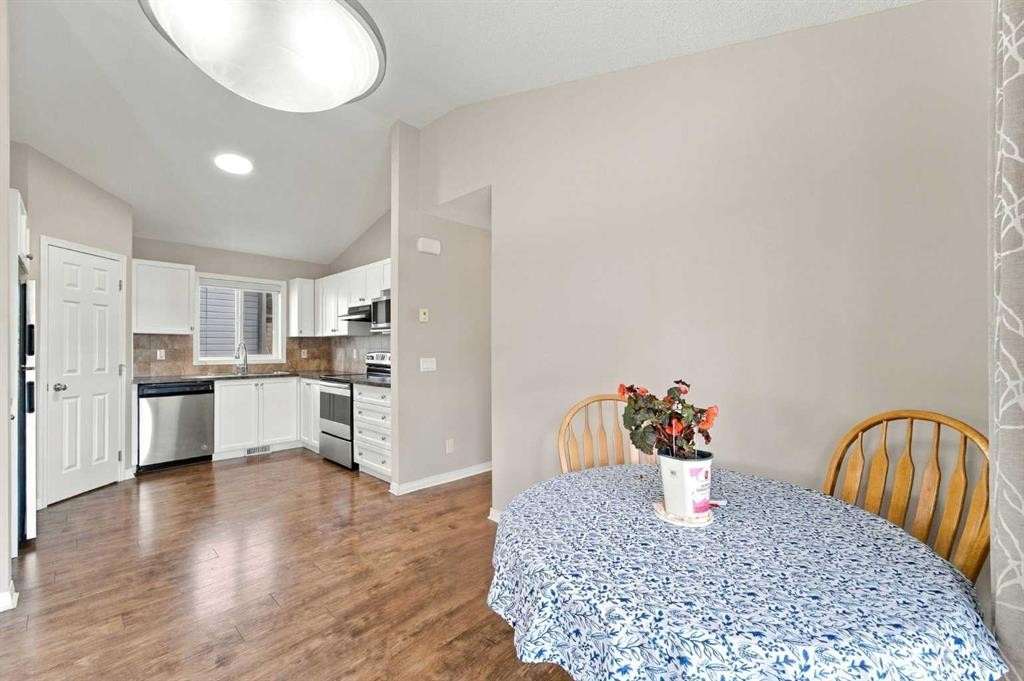 75 Evansdale Way Nw, Calgary, AB
