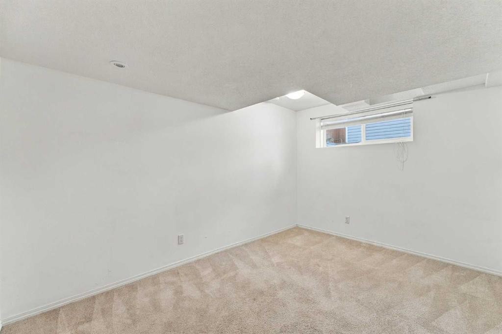 75 Evansdale Way Nw, Calgary, AB