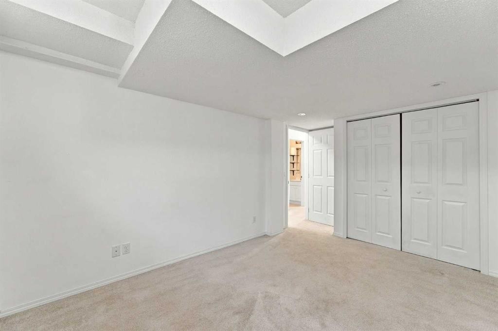 75 Evansdale Way Nw, Calgary, AB