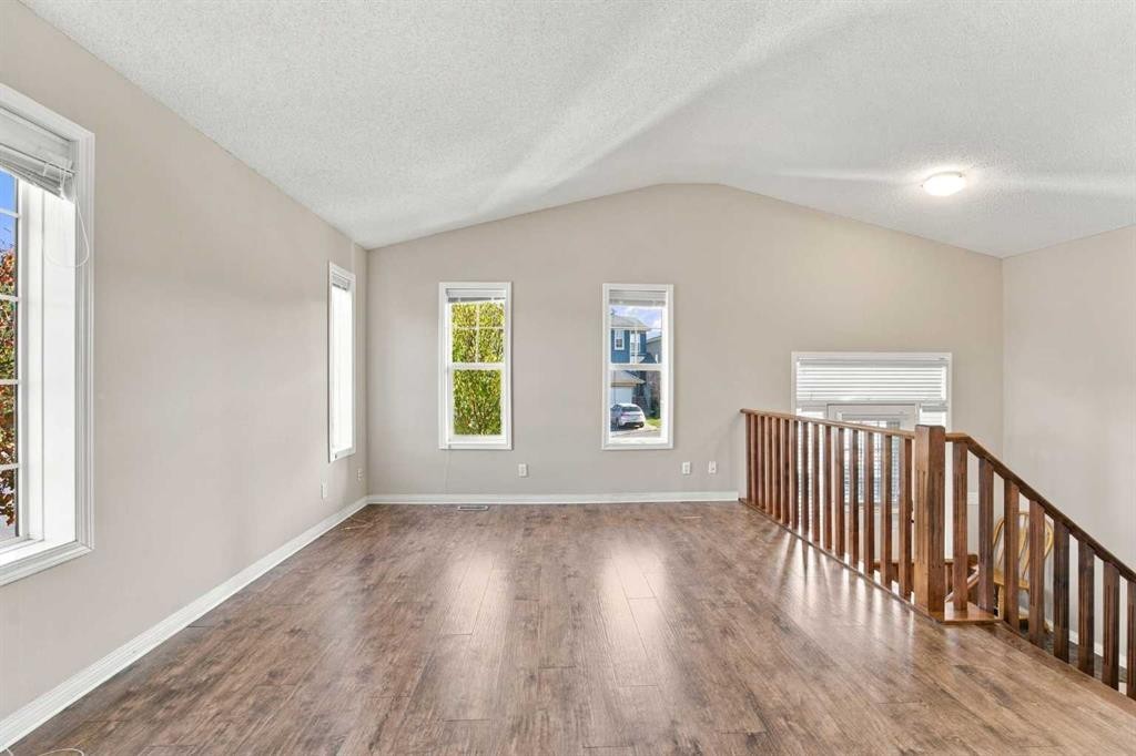75 Evansdale Way Nw, Calgary, AB
