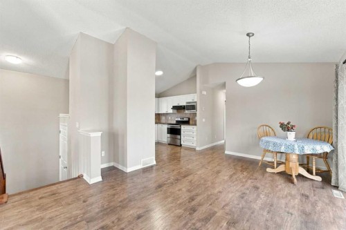 75 Evansdale Way Nw, Calgary, AB 