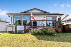 4055 Dovercroft Road SE Calgary, AB T2B 1Z6