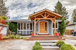 448 Cantrell Drive SW Calgary, AB T2W 2K7