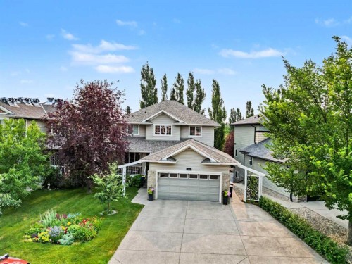 915 Coopers Drive SW Airdrie, AB T4B 2W3
