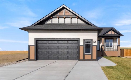 51 Vincent Crescent  Olds, AB T4H 0G7