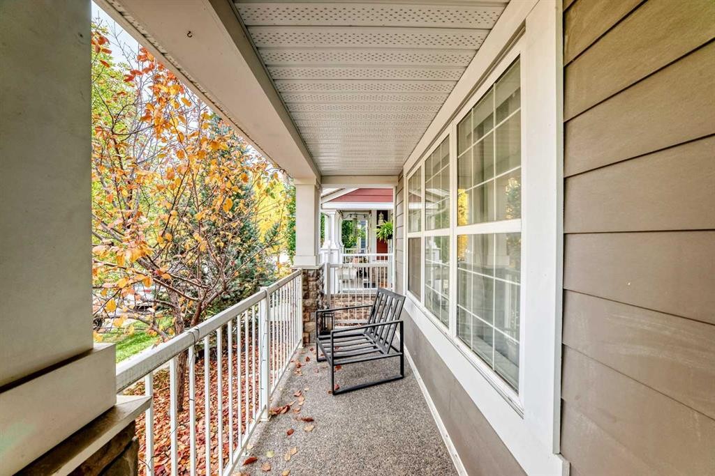 139 89 Street Sw, Calgary, AB