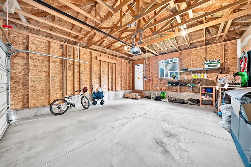 139 89 Street Sw, Calgary, AB
