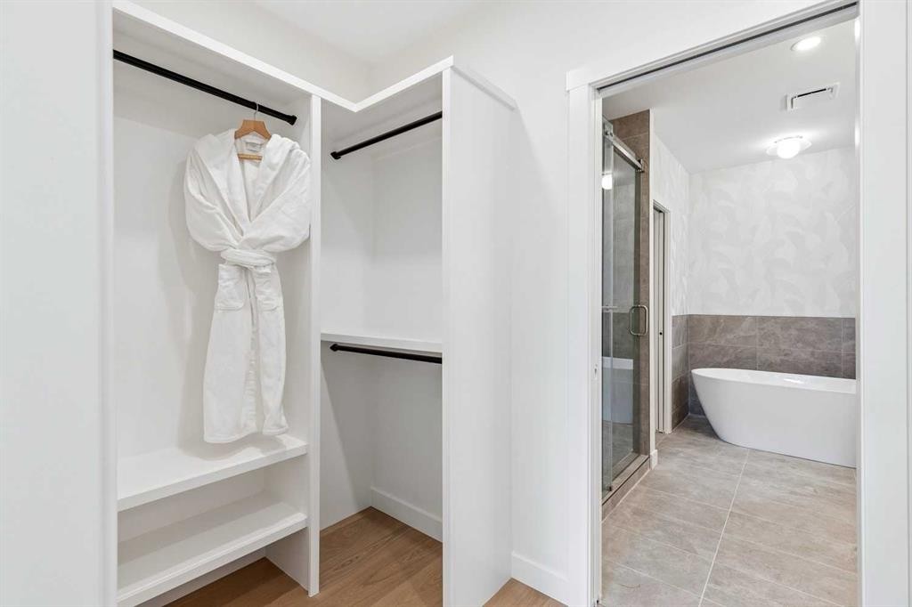 1637 Bowness Road Nw, Calgary, AB
