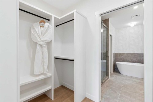 1637 Bowness Road Nw, Calgary, AB 