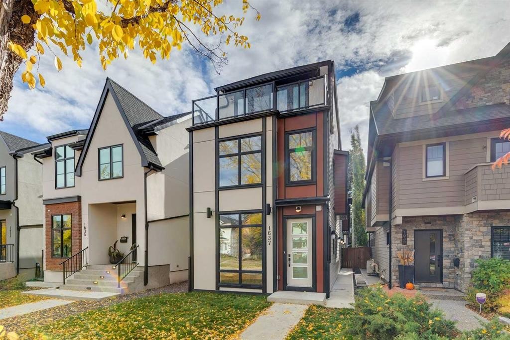 1637 Bowness Road Nw, Calgary, AB
