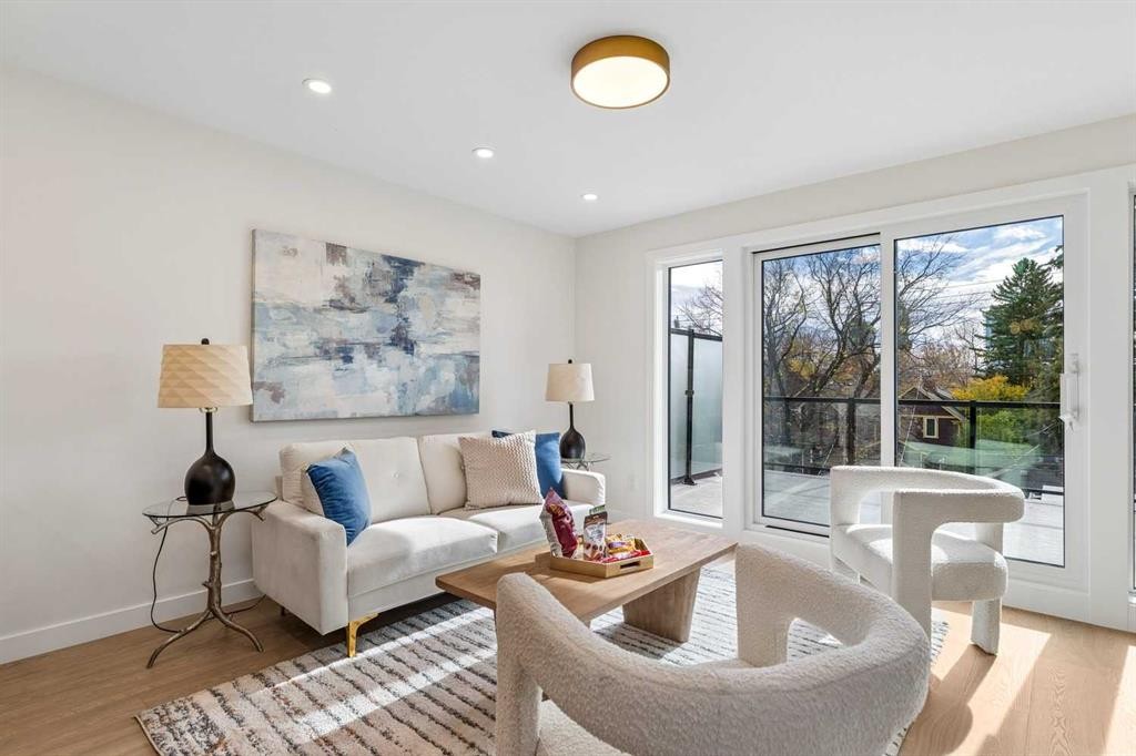 1637 Bowness Road Nw, Calgary, AB