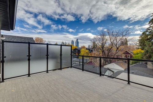 1637 Bowness Road Nw, Calgary, AB 