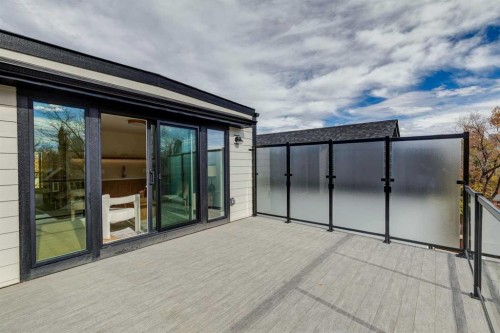 1637 Bowness Road Nw, Calgary, AB 
