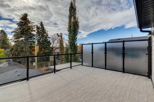1637 Bowness Road Nw, Calgary, AB 