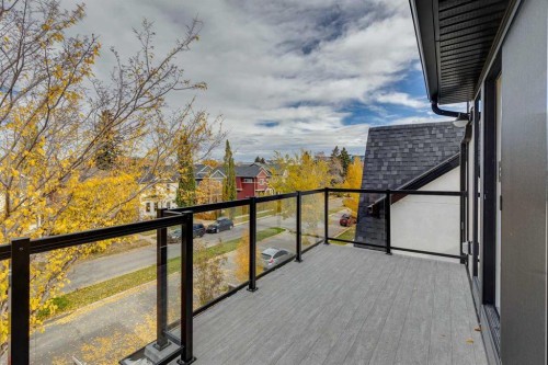 1637 Bowness Road Nw, Calgary, AB 