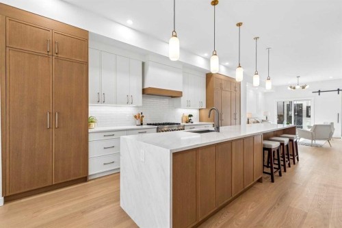 1637 Bowness Road Nw, Calgary, AB 