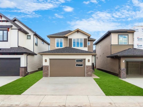 125 Quartz Crescent  Cochrane, AB T4C 3G2