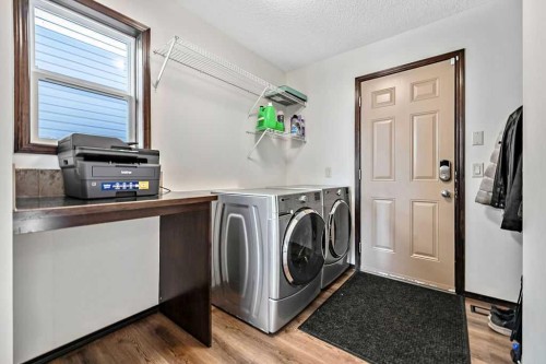 180 Chapalina Heights Se, Calgary, AB 
