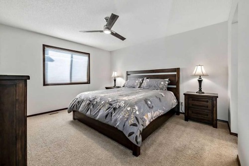 180 Chapalina Heights Se, Calgary, AB 