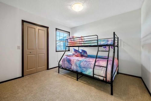 180 Chapalina Heights Se, Calgary, AB 