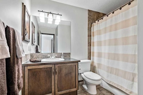 180 Chapalina Heights Se, Calgary, AB 