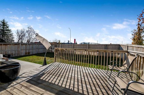 180 Chapalina Heights Se, Calgary, AB 