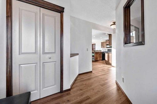 180 Chapalina Heights Se, Calgary, AB 